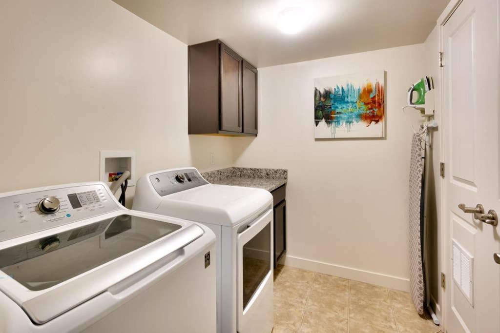 6b Cozy Redcliff Condo, Pool & Hot Tub Moab